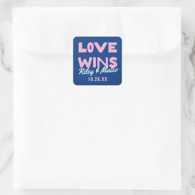 Sticker Carré Gras moderne Type Funky Blue LOVE WINS Mariage (Sac)