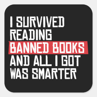 Sticker Carré J'ai survécu à la lecture de livres interdits