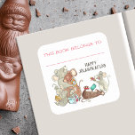 Sticker Carré Jolabokaflod Mice Book Appartient À<br><div class="desc">Donnez-vous des livres pour Jolabokaflod cette année ? Faites de vos cadeaux un cadeau spécial avec ces étiquettes de livres! Ajoutez le nom de votre destinataire et collez à l'intérieur de la couverture pour une petite surprise ! Jolabokaflod (à peu près traduit par Christmas Book Flood) est la merveilleuse tradition...</div>
