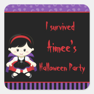 Sticker Carré Jolie fille vampire Halloween 'I Survived'