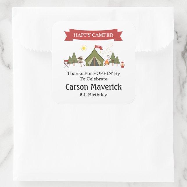 Sticker Carré Joyeux Anniversaire Petit Campeur Garçon  (Sac)
