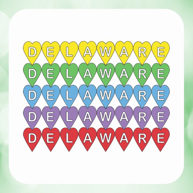 Sticker Carré Le Delaware Rainbow Hearts (A sticker featuring yellow, green, blue, purple and red hearts that say Delaware.)