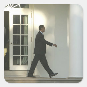 Sticker Carré Le président Barack plongé dans ses pensées alors