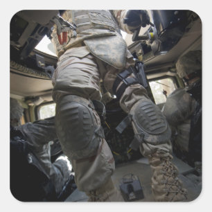 Sticker Carré Les marins apprennent les procédures de convoi