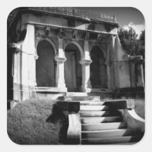 Mausolée sur une colline