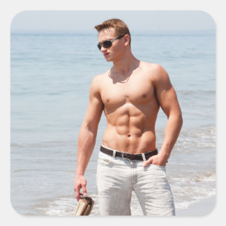 Sticker Carré Mec torse nu musculaire abdos plage sans chemise