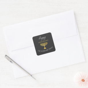 Sticker Carré Ménorah dorée élégante pour un joyeux Hanukkah