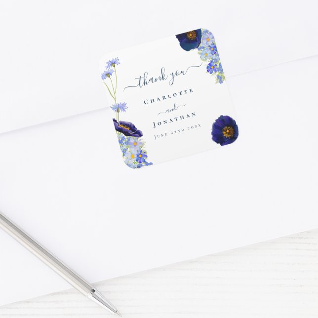 Sticker Carré Merci de Mariage bleu Fleur sauvage moderne (Wildflower blue wedding thank you sticker, easy to personalize)