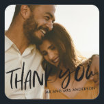 Sticker Carré Merci photo moderne Favoriser mariage<br><div class="desc">Ajoutez une touche d'élégance et de personnalisation à vos faveurs de mariage avec notre Sticker Carré de mariage préféré pour Merci photo moderne. Doté d'un design épuré et de votre photo préférée, cet autocollant est le moyen parfait de montrer votre gratitude et de laisser une impression durable sur vos invités....</div>