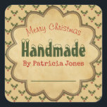 Sticker Carré Merry Christmas Mistletoe Pour Les Cadeaux Fabriqu<br><div class="desc">Lorsque vous donnez votre fameux pack de créations de pain d'épice artisanal, biscuits, tartes aux fruits hachés, bougie ou produits spas, vous mettez tout le monde dans l'esprit de Noël! Cet autocollant vintage a un motif de feuille de papier parchemin sur un arrière - plan vintage, et il dit "Joyeux...</div>