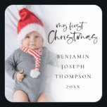 Sticker Carré Mon premier Noël Nom bébé Année Superposition phot<br><div class="desc">Mon premier bébé de Noël Année Photo Overlay Célébrez le premier Noël de votre bébé avec vos mailings festifs. Un script stylé pour My First Christmas et le reste du texte est facile à personnaliser. Remplacez l'exemple de photo par le vôtre.</div>