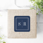 Sticker Carré Monogramme de marine et de Mariage blanc<br><div class="desc">Les autocollants monogrammes de mariage classiques et élégants sont parfaits pour sceller vos enveloppes d'invitation, faveurs et plus encore. Le design chic et simple en bleu marine et blanc immaculé présente vos initiales, monogrammes ou duogrammes encadrés par une fine bordure géométrique. Conçu pour coordonner avec notre collection de mariages intemporels...</div>