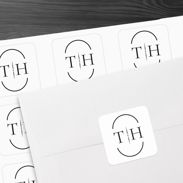 Sticker Carré Monogramme Mariage blanc dans cadre ovale (Monogrammed wedding stickers in black and white from my Wedding Colors Collection)