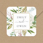 Sticker Carré Monogramme Mariage de fleurs dorées Floral<br><div class="desc">Autocollants de mariage imprimés sur mesure abordables avec une élégante couronne florale peinte en blanc, vert et or. Personnalisez la conception avec votre monogramme mariage ou tout autre texte personnalisé. Utilisez les outils de conception pour choisir n'importe quelle couleur arrière - plan et modifier les polices et les couleurs pour...</div>