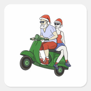 Sticker Carré Père Noël et Mme Claus chevauchant un scooter