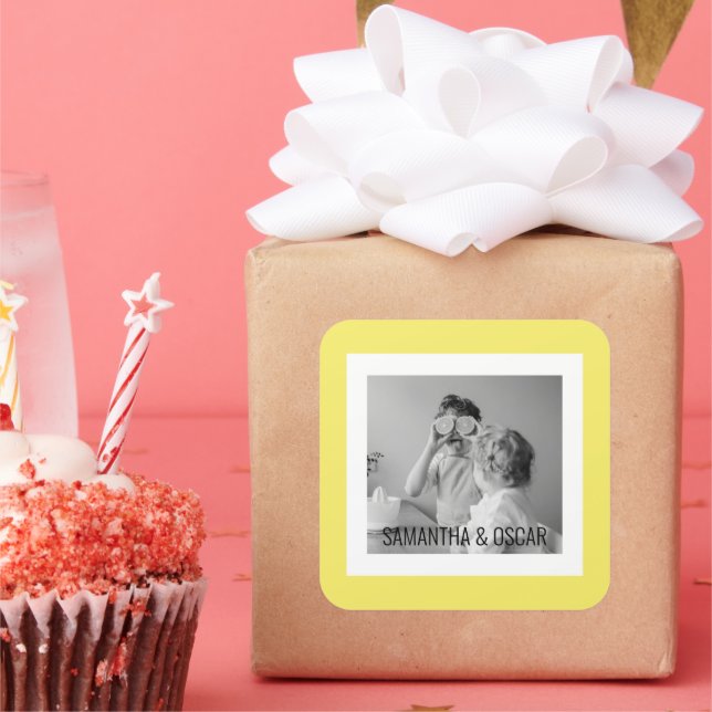 Sticker Carré Photo Famille Moderne Jaune Simple Jolie Cadeau (Fête)