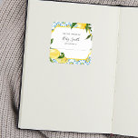 Sticker Carré Plaque vintage Baby shower citron<br><div class="desc">Un grand ajout pour Baby's First Library ou l'utilisation comme un livre personnalisé Ce livre appartient à Sticker. Paire avec notre assortiment apporter une carte de demande de livre trouvée dans la boutique Adore Paper Co sur Zazzle.</div>