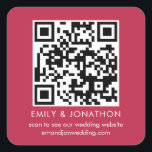 Sticker Carré QR Code Mariage Site Web Noms Magenta<br><div class="desc">Le site Web du Mariage de code QR Noms Magenta. Le texte peut être facilement personnalisé. Vous pouvez également modifier les couleurs arrière - plans et textuelles pour qu'elles correspondent à votre thème mariage si vous le souhaitez via l'option Personnaliser supplémentaire.</div>