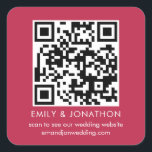 Sticker Carré QR Code Mariage Site Web Noms Magenta<br><div class="desc">Le site Web du Mariage de code QR Noms Magenta. Le texte peut être facilement personnalisé. Vous pouvez également modifier les couleurs arrière - plans et textuelles pour qu'elles correspondent à votre thème mariage si vous le souhaitez via l'option Personnaliser supplémentaire.</div>