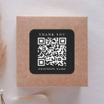 Sticker Carré QR Code Site Web Lien Merci Affaires Noir<br><div class="desc">Un simple autocollant de remerciement avec le lien de votre site de code QR. Pour une personnalisation plus avancée de cette conception,  cliquez sur le BOUTON OUTIL DESIGN BLEU ci-dessus ! Des articles correspondants sont également disponibles.</div>