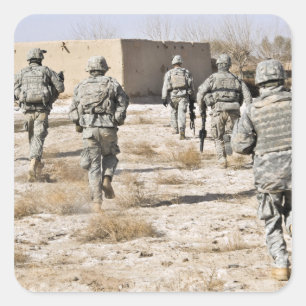 Sticker Carré réaction des soldats à une attaque aux armes légèr
