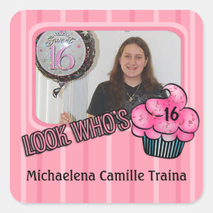 Sticker Carré Regardez Qui A Un Anniversaire Rosé !