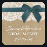 Sticker Carré Ruban turquoise Sur Fête des mariées Kraft & Dente<br><div class="desc">Ce ruban vert turquoise rustique avec arc sur kraft & dentelle nuptiale autocollants sera l'accessoire parfait pour toute future mariée! Le design comprend un joli arrière - plan rustique effet kraft avec une coupe en dentelle blanche vintage romantique finie par un ruban vert turquoise avec arc. Ces autocollants peuvent être...</div>