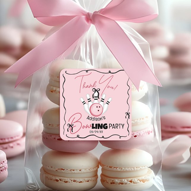 Sticker Carré Rubans rose dessinés à la main pour fête d'anniver (Cute funny BOWling theme girly coquette bows hand drawn pink black and white birthday party stickers)