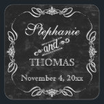 Sticker Carré Style Chalkboard Rustic Swirl Favoriser Cadeau Tag<br><div class="desc">PALETTE DE COULEUR : COLLECTION DE DESIGN noir et blanc : Il s'agit d'un Mariage correspondant, Fête des mariées Favor Baguettes Cadeaux ou Stickers pour décorer vos cartes d'invitation ou enveloppes. Dans un style très moderne mais vintage, jeu de faire-part de mariage typographiques en tableau noir avec des articles correspondants...</div>