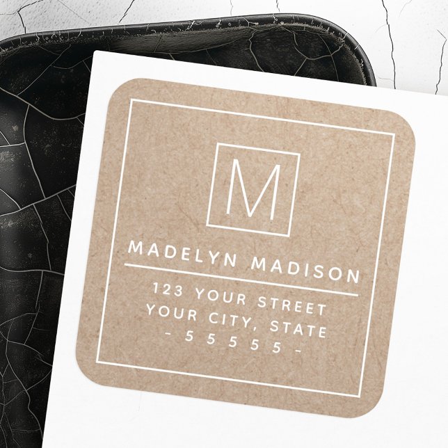 Sticker Carré Texte blanc Kraft look monogramme adresse de retou (White text Kraft look monogram return address Square Sticker)