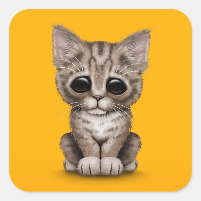 Sticker Carré Triste Brown Tabby Kitten Chat sur Jaune (Devant)