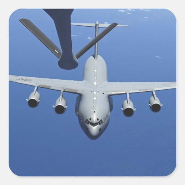 Sticker Carré Un C-17 Globemaster III approche le boom (Devant)