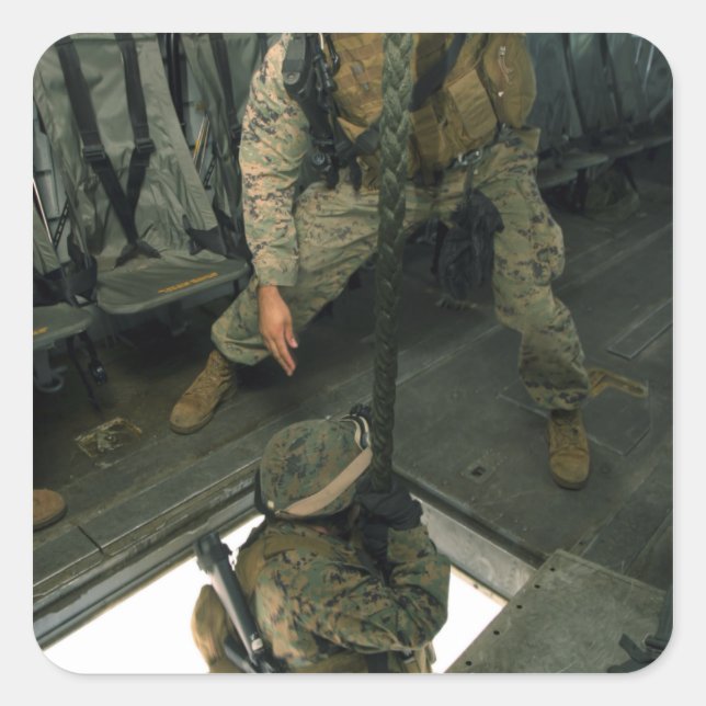 Sticker Carré Un Marine envoie un autre Marine dans l'enfer qui (Devant)