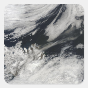 Sticker Carré Un panache gris pâle souffle du sommet