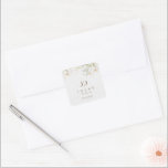Sticker Carré Un simple Merci Mariage Fleur sauvage<br><div class="desc">Un mariage fleur sauvage élégant,  merci les autocollants - customisés avec vos initiales et votre date de mariage.</div>
