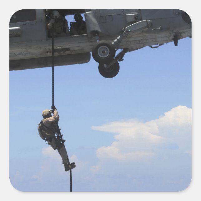 Sticker Carré Un technicien en élimination d'explosifs (Devant)