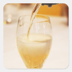 Sticker Carré Une flûte à champagne remplie de Gosset