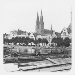 Sticker Carré Vente de bois sur la rivière Trave, Lubeck, c.1910
