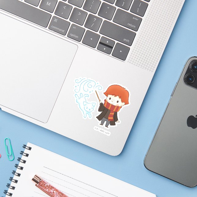 Sticker Chibi Ron Weasley Patronus (Ordinateur portable avec iPhone)