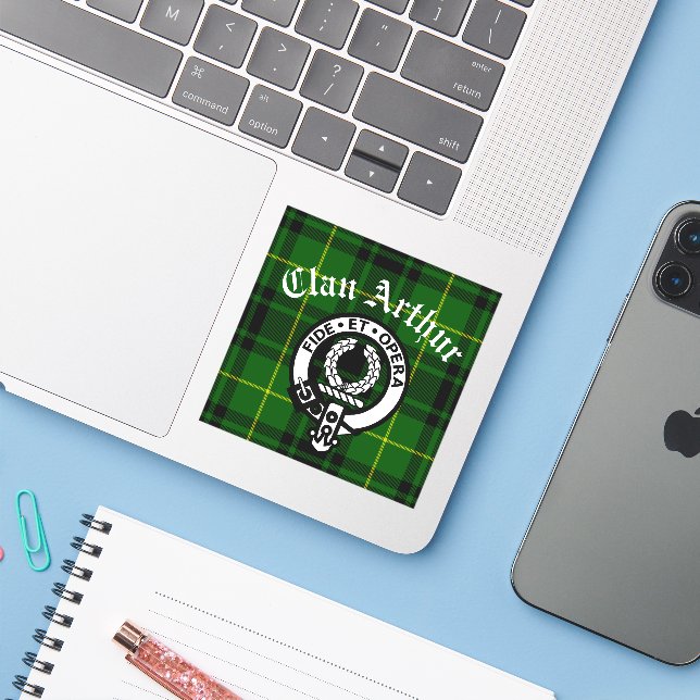 Sticker Clan Arthur Crest Badge & Tartan (Ordinateur portable avec iPhone)