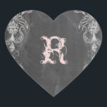 Sticker Cœur Chalkboard Antique rose Floral Monogramme Sceau<br><div class="desc">Chalkboard Antique Pink Floral Fête des mariées - panneau de craie noire texturé avec craie apparaissant texte- pour ce mariage Chalkboard élégant décontracté mais tendance pour un look formel mais décontracté,  chic mais campagnard - idéal pour le mariage romantique à l'ancienne.</div>