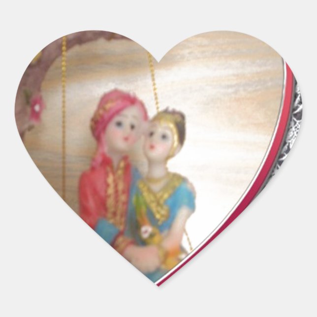 Sticker Cœur Couple asiatique de mariage sur une balançoire en  (Devant)