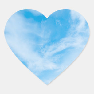 Sticker Cœur Modèle vierge ciel bleu nature nuages blancs