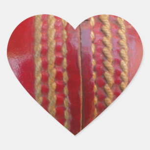 Sticker Cœur Point de couture cramoisie : Gros plan sur le cœur