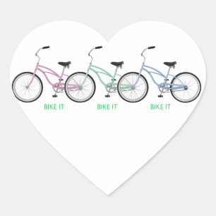 Sticker Cœur Trois vélos colorés avec les mots Bike it!