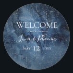 Sticker de bienvenue Mariage céleste de nuit Sky A<br><div class="desc">Ce ciel céleste | argent mariage bienvenue autocollant est parfait pour votre mariage enchanté sous les étoiles. Le ciel bleu marine foncé, parsemé d'étoiles argentées, donnera le ton à votre mariage extérieur boho du soir. Personnalisez-le comme vous le souhaitez ou gardez-le tel quel. N'oubliez pas de parcourir le reste de...</div>