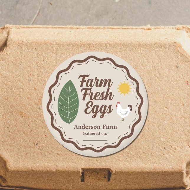 Sticker Étiquette d'oeufs de ferme avec poulet, so (Farm Eggs Label Sticker with Chicken, Sun and Leaf)
