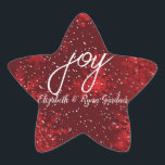 Sticker Étoile Joie Red Christmas Snowflakes Falling Snow<br><div class="desc">Jolie autocollants de Noël avec jolie neige tombante et JOIE contre un arrière - plan de flocon rouge moderne. Personnalisez comme vous voulez.</div>