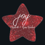 Sticker Étoile Joie Red Christmas Snowflakes Falling Snow<br><div class="desc">Jolie autocollants de Noël avec jolie neige tombante et JOIE contre un arrière - plan de flocon rouge moderne. Personnalisez comme vous voulez.</div>