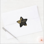 Sticker Étoile Tropcal Gold Glitter Palm Christmas Thank You<br><div class="desc">Ajoutez une touche de finition avec des autocollants de forme STAR imprimés sur mesure avec une élégante façade en faux or parties scintillant tropicale de palmier sur un arrière - plan noir avec votre salutation et des informations en lettrage chic. Cliquez sur le bouton PERSONNALISER, puis Customisez un autre lien...</div>